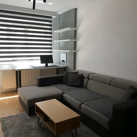 Oaza سميديريفو